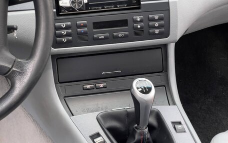 BMW 3 серия, 2004 год, 450 000 рублей, 16 фотография