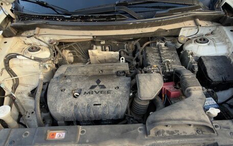 Mitsubishi Outlander III рестайлинг 3, 2013 год, 1 585 000 рублей, 13 фотография