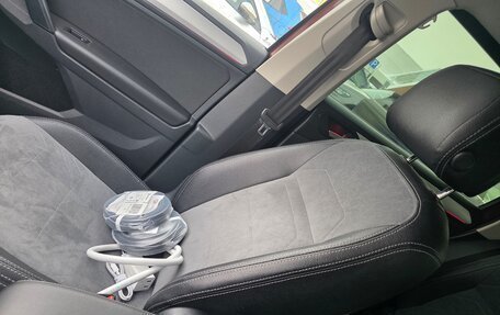 Volkswagen Tiguan II, 2022 год, 3 300 000 рублей, 10 фотография