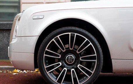 Rolls-Royce Phantom VII рестайлинг, 2008 год, 29 900 000 рублей, 19 фотография