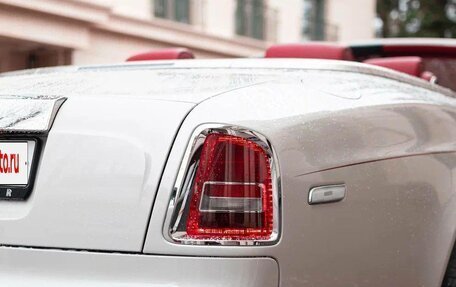 Rolls-Royce Phantom VII рестайлинг, 2008 год, 29 900 000 рублей, 21 фотография