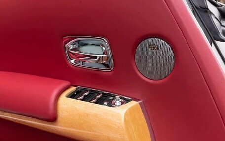 Rolls-Royce Phantom VII рестайлинг, 2008 год, 29 900 000 рублей, 28 фотография