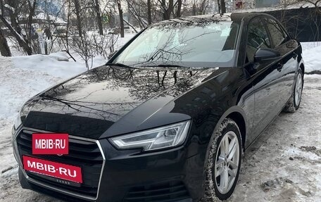 Audi A4, 2019 год, 2 100 000 рублей, 2 фотография