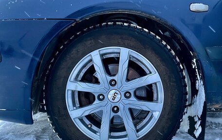 Mitsubishi Carisma I, 2001 год, 300 000 рублей, 2 фотография