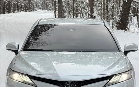 Toyota Camry, 2019 год, 2 950 000 рублей, 8 фотография