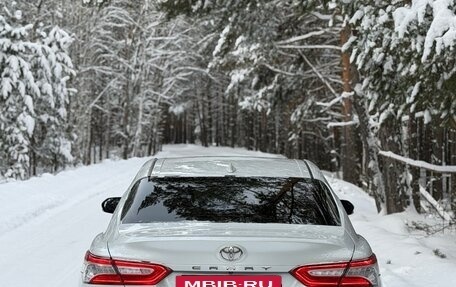 Toyota Camry, 2019 год, 2 950 000 рублей, 5 фотография