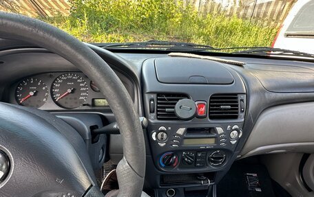 Nissan Almera, 2001 год, 235 000 рублей, 6 фотография