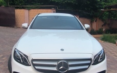 Mercedes-Benz E-Класс, 2020 год, 3 500 000 рублей, 1 фотография