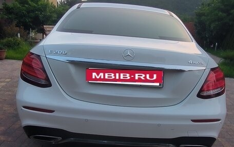 Mercedes-Benz E-Класс, 2020 год, 3 500 000 рублей, 2 фотография