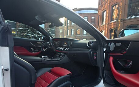 Mercedes-Benz E-Класс, 2017 год, 3 550 000 рублей, 24 фотография