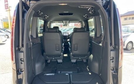 Honda Stepwgn, 2022 год, 1 850 000 рублей, 18 фотография