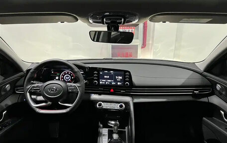 Hyundai Elantra, 2023 год, 1 550 888 рублей, 7 фотография