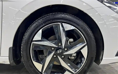 Hyundai Elantra, 2023 год, 1 550 888 рублей, 18 фотография