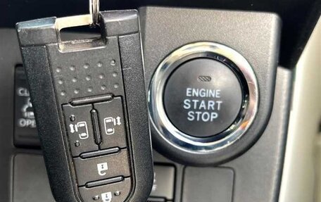 Toyota Tank I, 2017 год, 790 000 рублей, 5 фотография