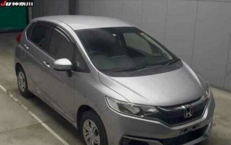 Honda Fit III, 2018 год, 1 290 000 рублей, 6 фотография