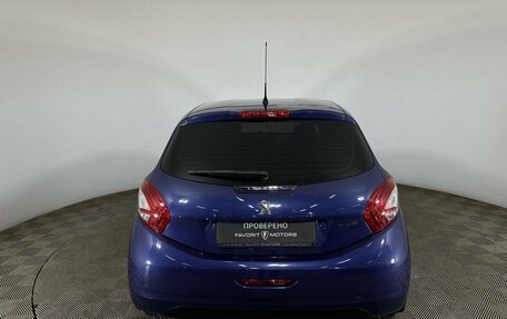 Peugeot 208 II, 2013 год, 590 000 рублей, 3 фотография