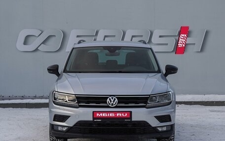 Volkswagen Tiguan II, 2019 год, 2 399 000 рублей, 3 фотография