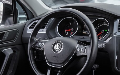 Volkswagen Tiguan II, 2019 год, 2 399 000 рублей, 19 фотография