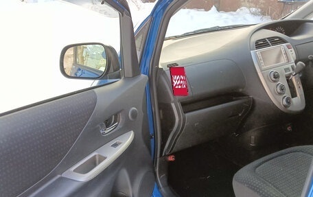 Toyota Ractis I, 2009 год, 1 250 000 рублей, 10 фотография