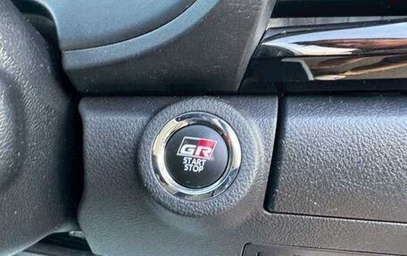 Toyota Hilux VIII, 2023 год, 4 350 000 рублей, 16 фотография