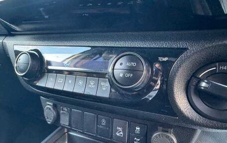 Toyota Hilux VIII, 2023 год, 4 350 000 рублей, 18 фотография