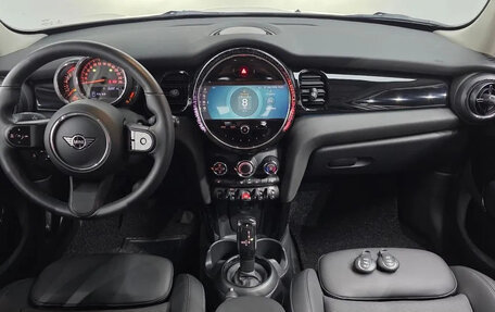 MINI Hatch, 2021 год, 1 929 000 рублей, 12 фотография