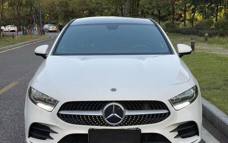 Mercedes-Benz A-Класс, 2022 год, 1 895 007 рублей, 2 фотография