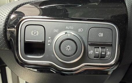 Mercedes-Benz A-Класс, 2022 год, 1 895 007 рублей, 13 фотография