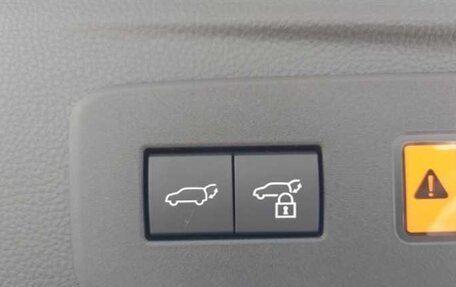 Toyota Land Cruiser Prado, 2024 год, 7 150 000 рублей, 14 фотография