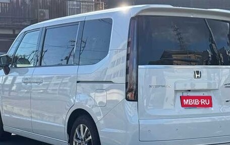 Honda Stepwgn, 2025 год, 2 450 000 рублей, 8 фотография