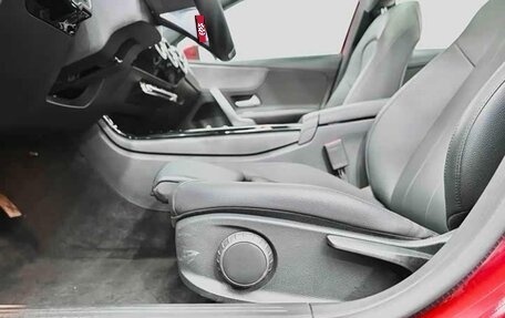 Mercedes-Benz A-Класс, 2024 год, 2 299 153 рублей, 16 фотография