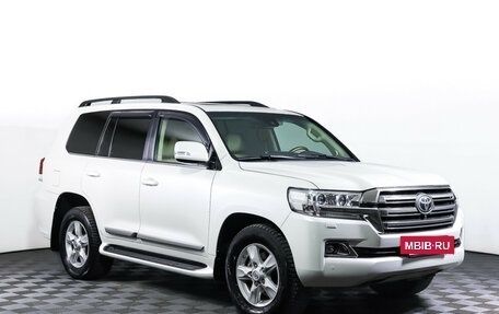 Toyota Land Cruiser 200, 2016 год, 5 474 000 рублей, 3 фотография