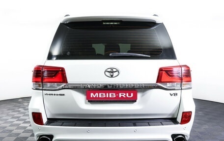 Toyota Land Cruiser 200, 2016 год, 5 474 000 рублей, 6 фотография