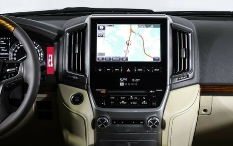 Toyota Land Cruiser 200, 2016 год, 5 474 000 рублей, 14 фотография