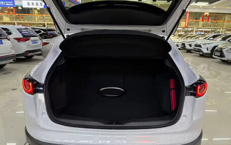 Mazda CX-4, 2022 год, 1 605 100 рублей, 7 фотография
