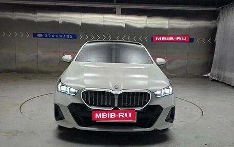 BMW 5 серия, 2024 год, 6 500 060 рублей, 2 фотография