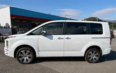 Mitsubishi Delica D:5 I, 2024 год, 2 850 000 рублей, 4 фотография