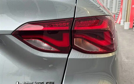 Chevrolet Cruze II, 2022 год, 1 000 100 рублей, 7 фотография