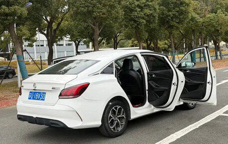 MG 5, 2022 год, 799 100 рублей, 11 фотография