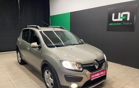 Renault Sandero II рестайлинг, 2018 год, 980 000 рублей, 1 фотография