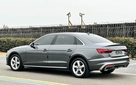 Audi A4, 2022 год, 2 920 000 рублей, 3 фотография