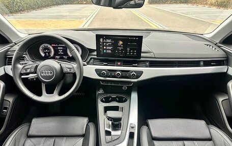 Audi A4, 2022 год, 2 920 000 рублей, 11 фотография