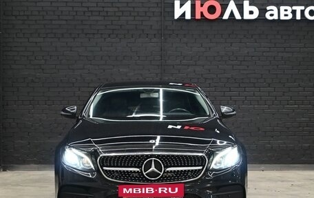 Mercedes-Benz E-Класс, 2019 год, 2 440 000 рублей, 2 фотография