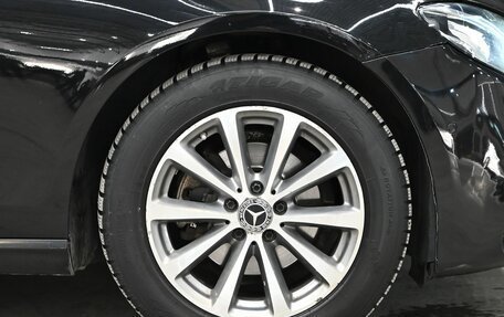 Mercedes-Benz E-Класс, 2019 год, 2 440 000 рублей, 21 фотография