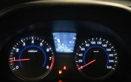 Hyundai Solaris II рестайлинг, 2011 год, 680 000 рублей, 16 фотография