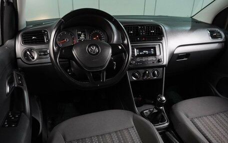 Volkswagen Polo VI (EU Market), 2017 год, 1 399 000 рублей, 6 фотография