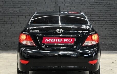 Hyundai Solaris II рестайлинг, 2011 год, 800 000 рублей, 5 фотография