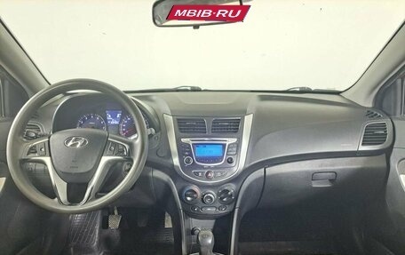 Hyundai Solaris II рестайлинг, 2013 год, 585 000 рублей, 14 фотография