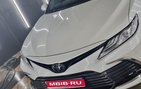 Toyota Camry, 2022 год, 3 300 000 рублей, 1 фотография