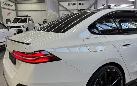 BMW 5 серия, 2023 год, 6 890 000 рублей, 4 фотография